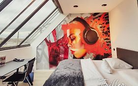 Hotel Am Triller - Hotel & Serviced Apartments - Pool & Relax Lounge